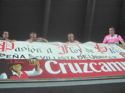 2009-10-31JerezColocacionPancarta01